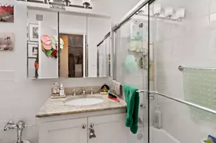 77 7th Ave, New York City, NY 10011 - Photo 16