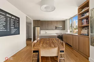 305 W 16th St, New York, NY 10011 - Photo 8