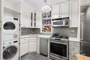 314 W 100th St, New York City, NY 10025 - Photo 2