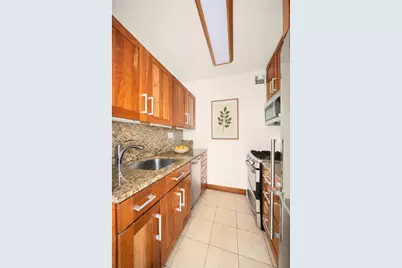 55 E End Avenue #9E, New York, NY 10028 - Photo 4