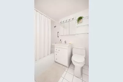 55 E End Avenue #9E, New York, NY 10028 - Photo 6