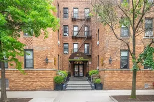 24-51 38th St, New York City, NY 11103 - Photo 18