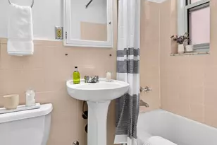 30 Monroe Pl, New York City, NY 11201 - Photo 8