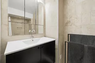 309 E 49th St, New York City, NY 10017 - Photo 8