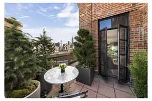 410 W 24th St, New York City, NY 10011 - Photo 24
