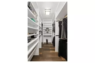 410 W 24th St, New York City, NY 10011 - Photo 18