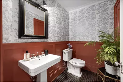 410 W 24th Street #PHA, New York City, NY 10011 - Photo 12