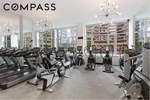635 W 42nd St, New York City, NY 10036 - Photo 8