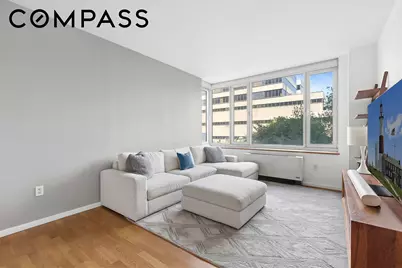 635 W 42nd Street #4B, New York, NY 10036 - Photo 1