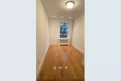 149 E 61st Street #1B, New York City, NY 10065 - Photo 8