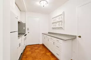 245 Henry St, New York City, NY 11201 - Photo 8