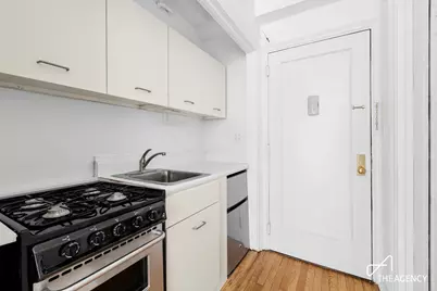 433 W 34th Street #10F, New York City, NY 10001 - Photo 8