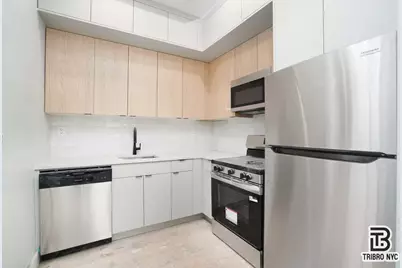 92 Manhattan Avenue #2E, Brooklyn, NY 11206 - Photo 1