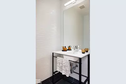 138 W 19th Street #PH, New York, NY 10011 - Photo 8