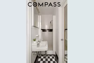 32 Washington Square W #11E, New York City, NY 10011 - Photo 16