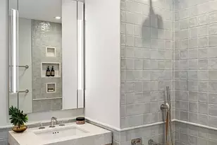 222 E Broadway, New York City, NY 10002 - Photo 14
