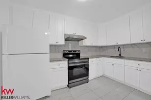 94-27 83rd St, New York City, NY 11416 - Photo 2