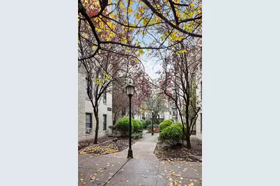 21-06 35th Street #5, New York City, NY 11105 - Photo 8