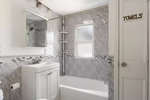 29-10 Butler St, New York City, NY 11369 - Photo 10