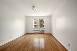 30-44 29th St, New York City, NY 11102 - Photo 6
