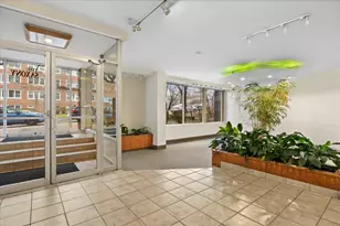 87-15 165th St, New York City, NY 11432 - Photo 10