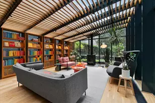 547 W 47th St, New York City, NY 10036 - Photo 22