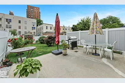 2137 Clinton Avenue, New York City, NY 10457 - Photo 2