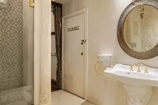 6 E 76th St, New York City, NY 10021 - Photo 4