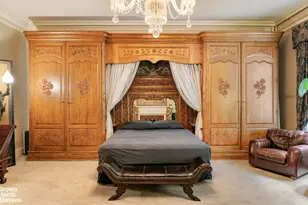 6 E 76th St, New York City, NY 10021 - Photo 14