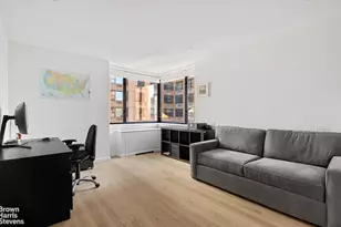 30 W 61st St, New York, NY 10023 - Photo 10