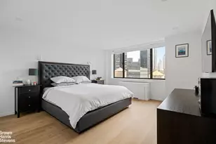 30 W 61st St, New York City, NY 10023 - Photo 6