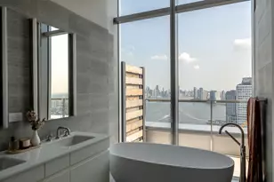 8 S 4th St, New York City, NY 11249 - Photo 8