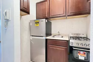 340 E 83rd St, New York City, NY 10028 - Photo 4