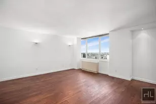 322 W 57th St, New York City, NY 10019 - Photo 2