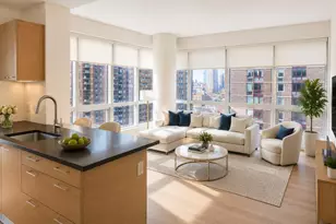 350 W 42nd St, New York City, NY 10036 - Photo 2