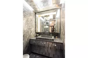 721 5th Ave, New York City, NY 10022 - Photo 10