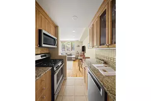 321 23rd St, New York City, NY 11215 - Photo 2