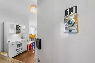 61-35 98th St, New York City, NY 11374 - Photo 18