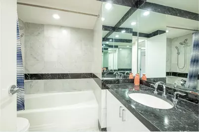 150 W 56th Street #4712, New York City, NY 10019 - Photo 4