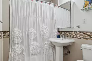 63-33 98th Pl, New York City, NY 11374 - Photo 6