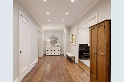 1075 Park Avenue #2D, New York City, NY 10128 - Photo 2
