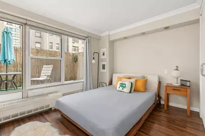 370 E 76th Street #B207, New York, NY 10021 - Photo 4