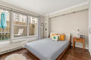 370 E 76th St, New York, NY 10021 - Photo 4