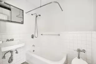 24 W 96th St, New York City, NY 10025 - Photo 28