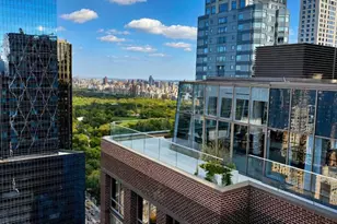 322 W 57th St, New York City, NY 10019 - Photo 8
