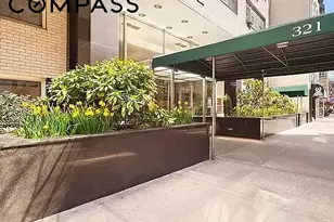 321 E 48th St, New York City, NY 10017 - Photo 6