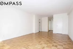 321 E 48th St, New York City, NY 10017 - Photo 4