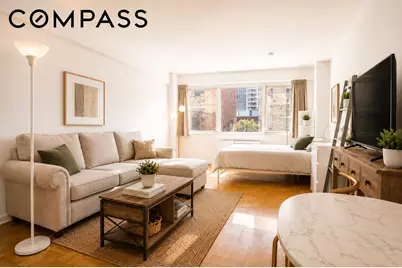 321 E 48th Street #8E, New York City, NY 10017 - Photo 4