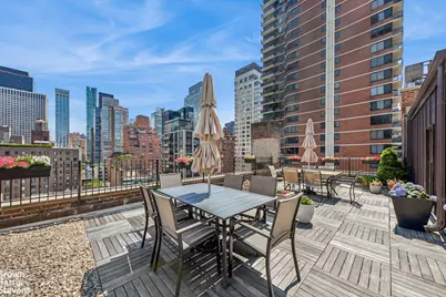 235 E 49th Street #5B, New York City, NY 10017 - Photo 10