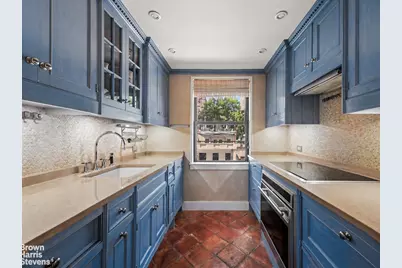 235 E 49th Street #5B, New York City, NY 10017 - Photo 4